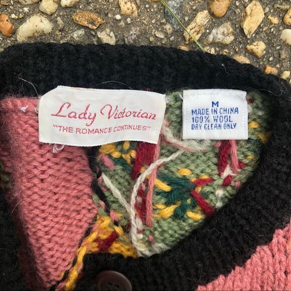 Vintage Lady Victorian Patchwork Puzzle hand knit sweater M - Picture 2 of 4